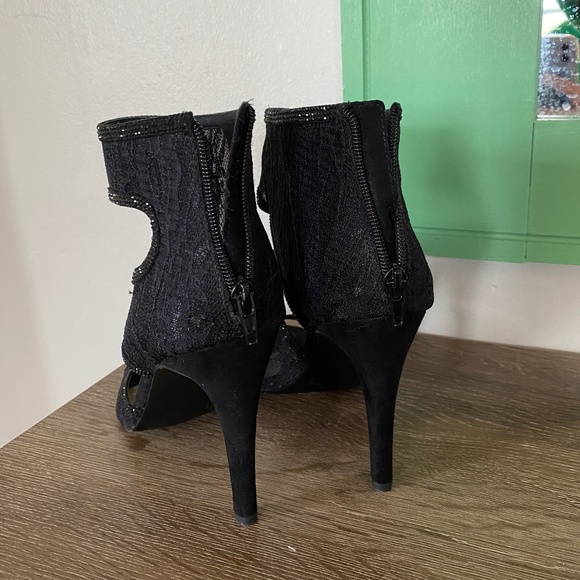 JESSICA SIMPSON BLACK LACE & SUEDE SPARKLY STILETTO ZIP-UP OPEN TOE BOOTY SHOES - Picture 2 of 4